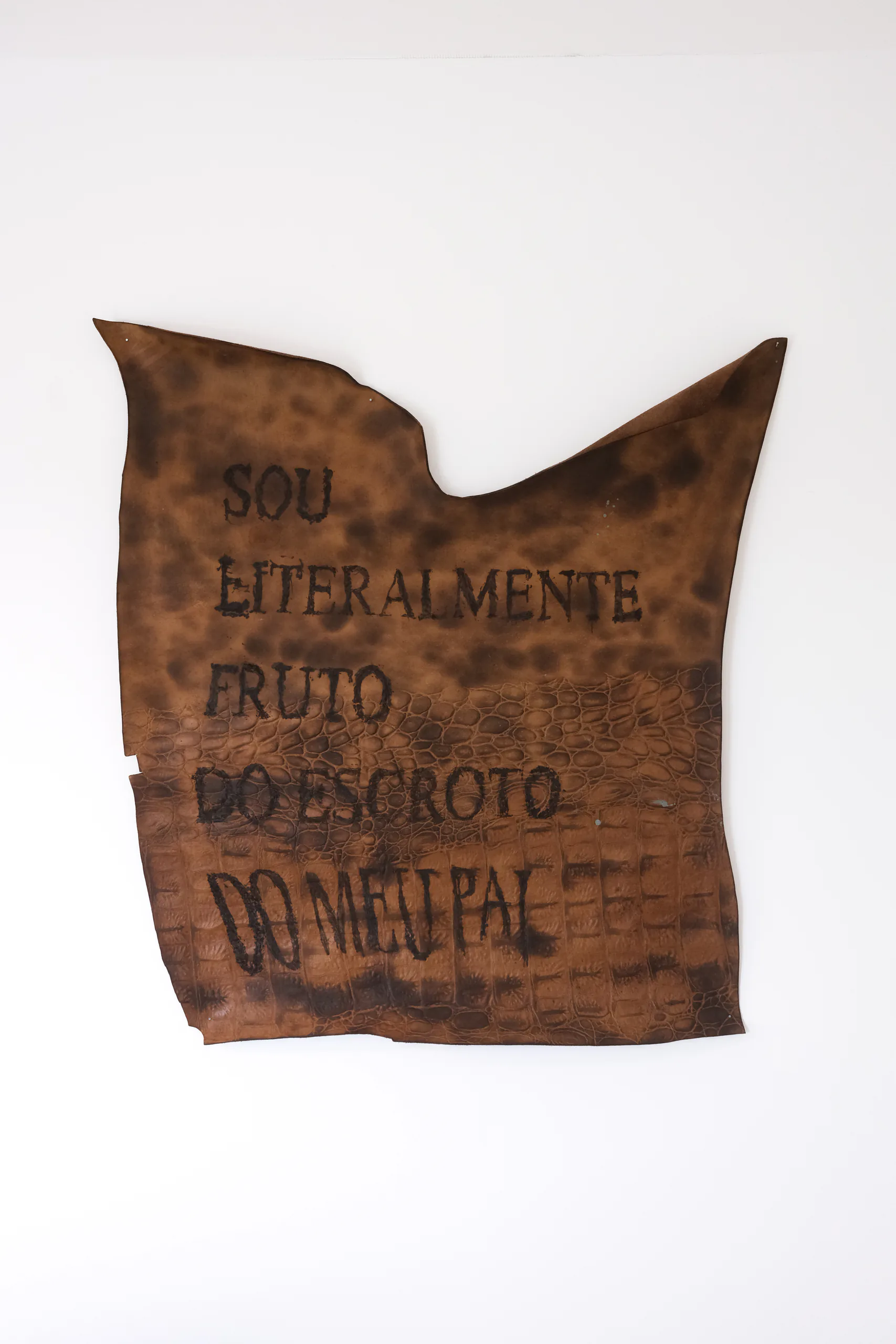 O que a pele lembra — Arte, 2025, por Guilherme Kherlakian